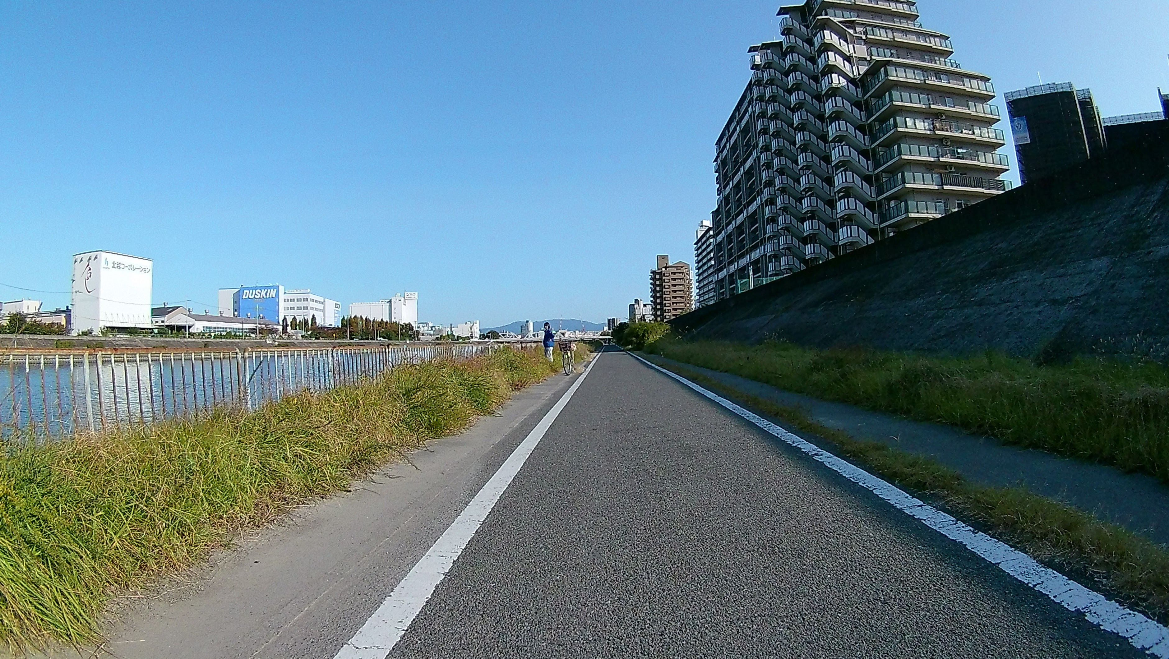 Along the Kanzakigawa river