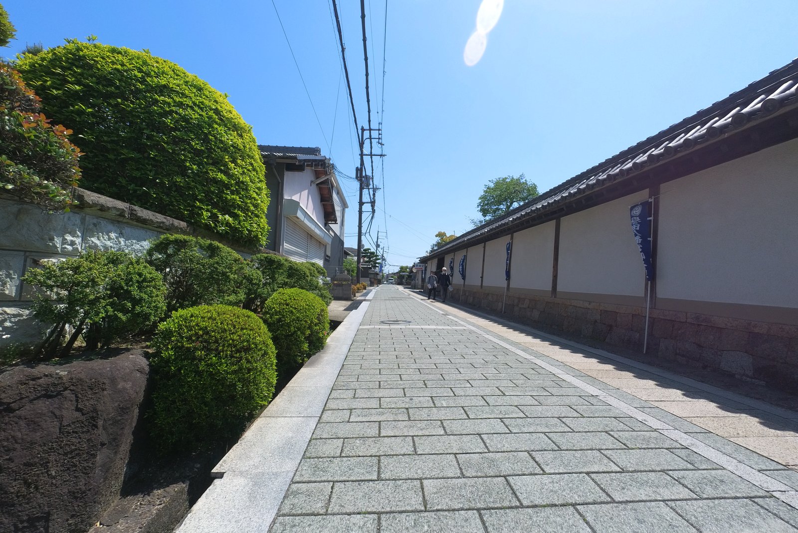 Street in front of Hōnda Hachimangū Shrine